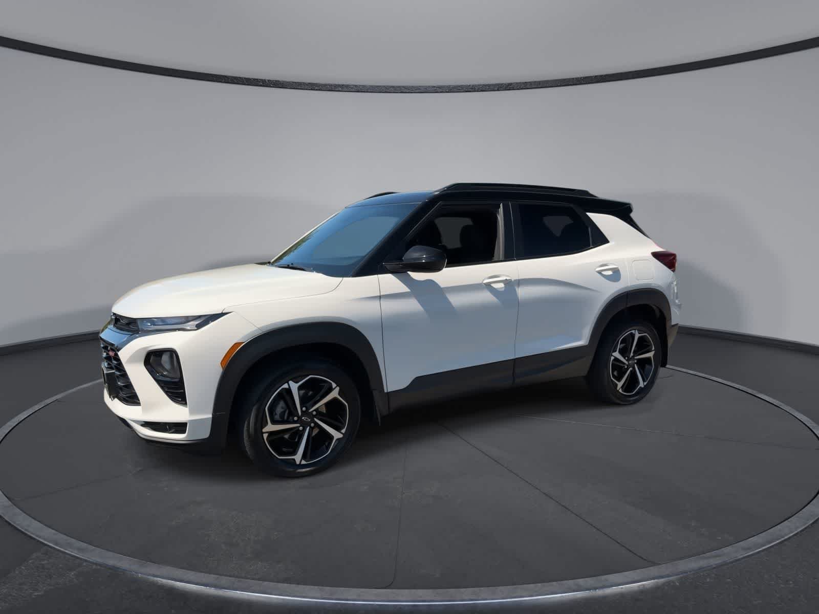 Used 2023 Chevrolet TrailBlazer RS w/ Sun and Liftgate Package AWD/4WD image 4