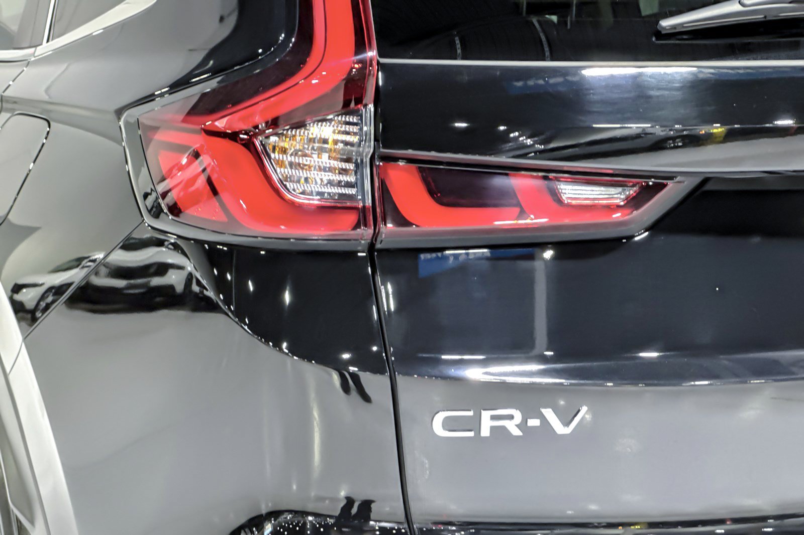 Used 2025 Honda CR-V EX-L image 29