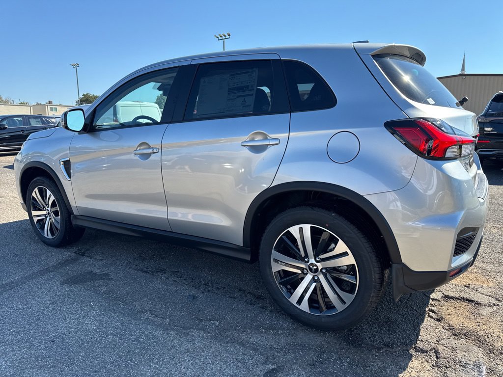New 2027 Mitsubishi Outlander Sport SE FWD image 6