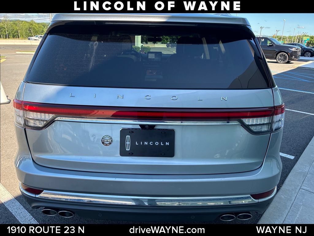 Certified 2023 Lincoln Aviator Reserve AWD/4WD image 5