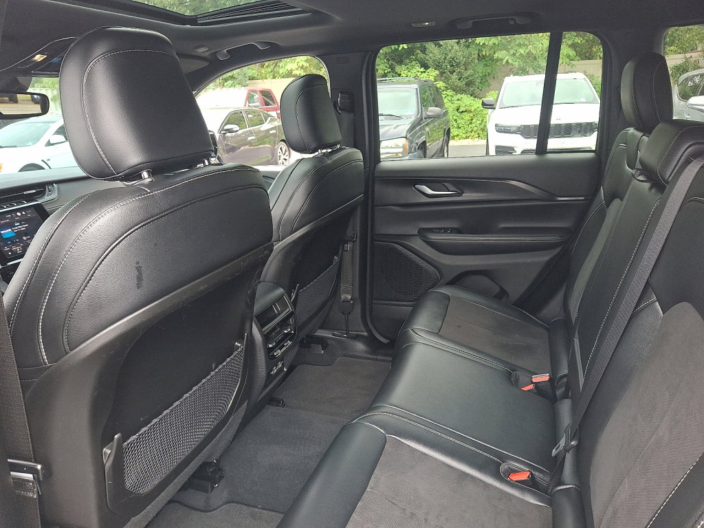 Certified 2023 Jeep Grand Cherokee Altitude image 20