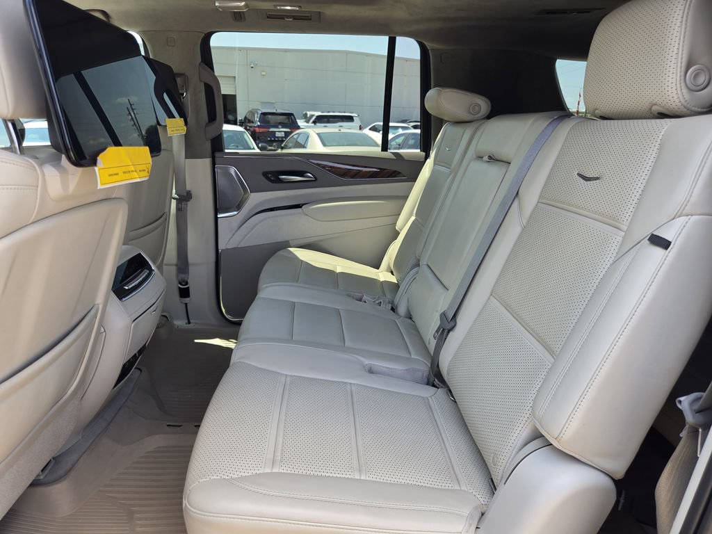 Used 2021 Cadillac Escalade ESV Sport Platinum w/ LPO, ONYX Package AWD/4WD image 29