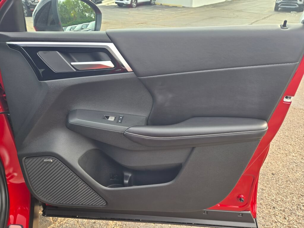 New 2027 Mitsubishi Outlander LE AWD/4WD image 6