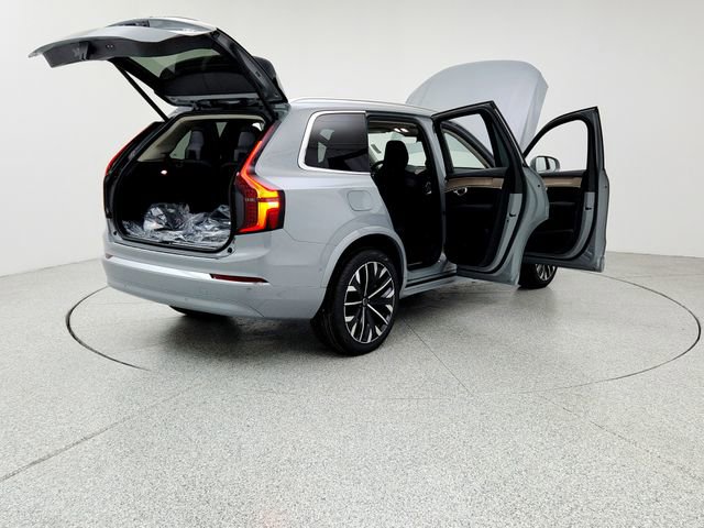 New 2026 Volvo XC90 T8 Plus w/ Protection Package Premier AWD/4WD image 11