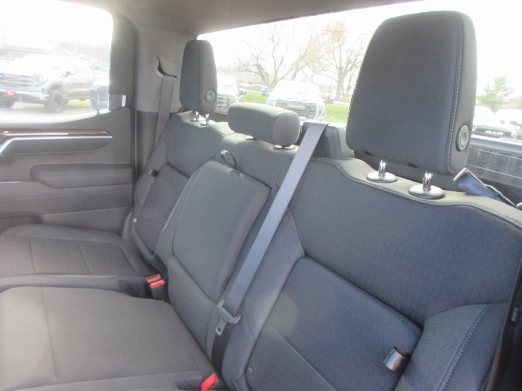 New 2026 GMC Sierra 1500 Elevation image 14