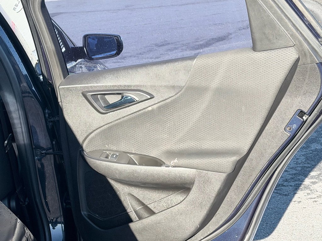 Used 2016 Chevrolet Malibu LT image 21