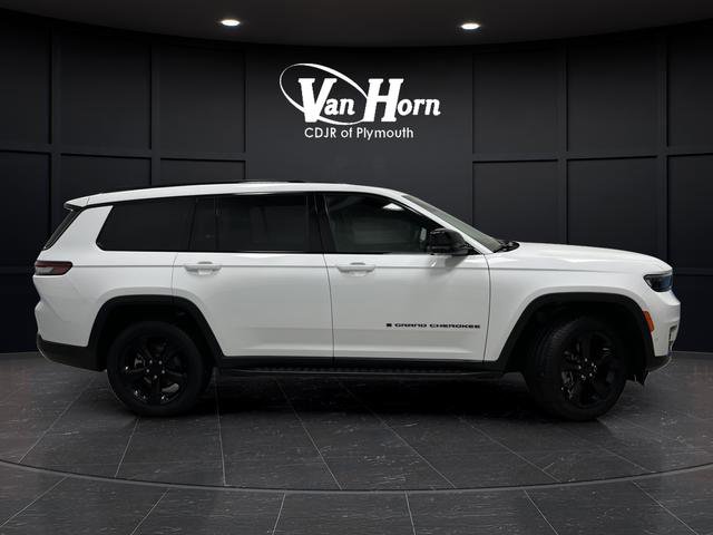 Used 2025 Jeep Grand Cherokee L Limited w/ Luxury Tech Group II AWD/4WD image 2