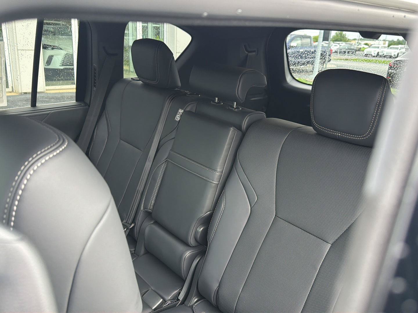 New 2026 Lexus LX 700h Luxury AWD/4WD image 32