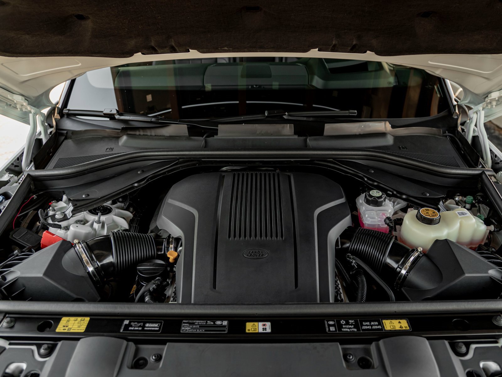 Used 2025 Land Rover Range Rover Sport Autobiography image 31