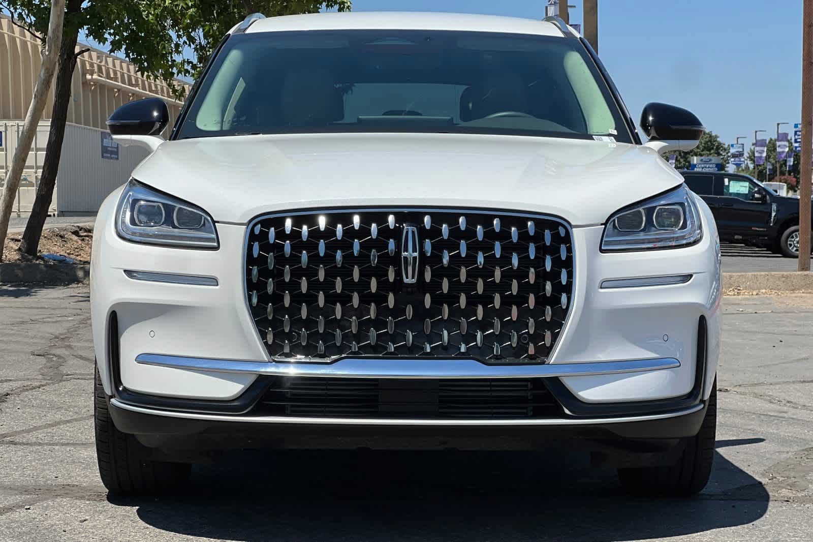 Used 2024 Lincoln Corsair Reserve w/ Equipment Group 201A FWD image 10