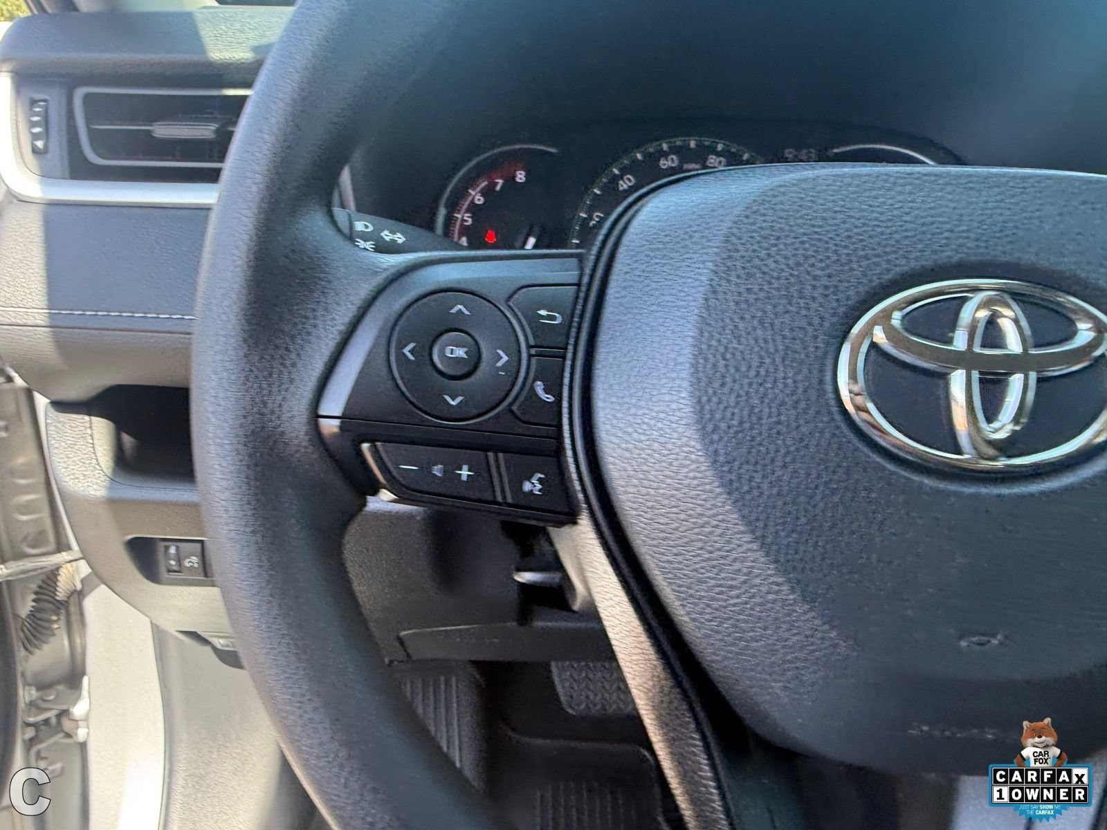 Used 2023 Toyota RAV4 XLE FWD image 27
