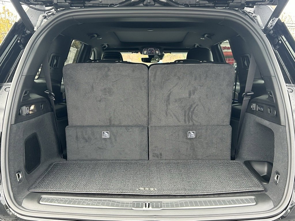 New 2025 Jeep Grand Cherokee L Summit w/ Obsidian Package image 8