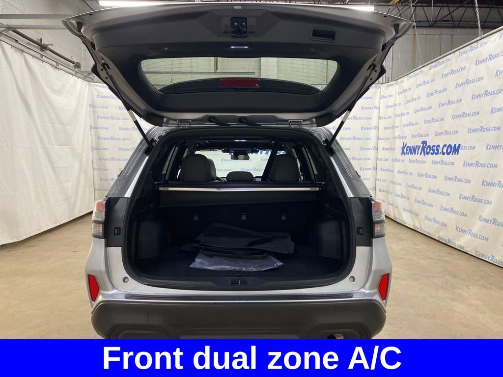 Certified 2025 Subaru Forester Premium AWD/4WD image 13