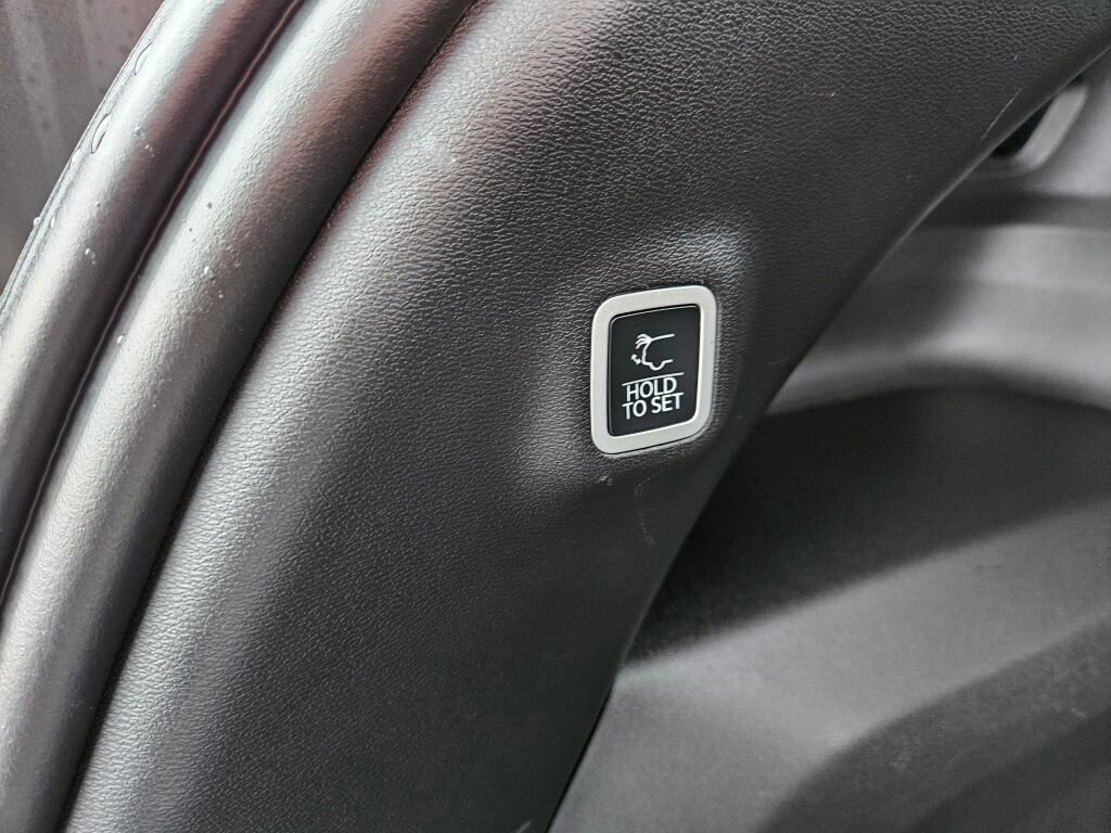 Used 2024 Jeep Wagoneer Launch Edition image 11