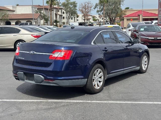 Used 2011 Ford Taurus SE FWD image 3
