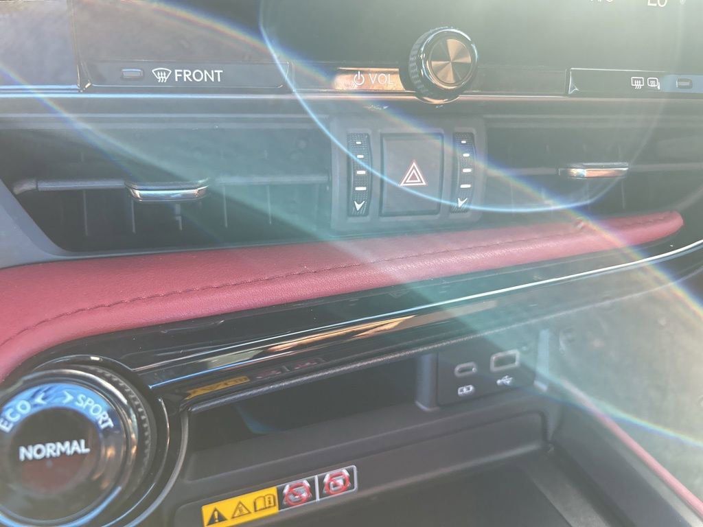 Used 2025 Lexus NX 250 FWD w/ Premium Package image 42