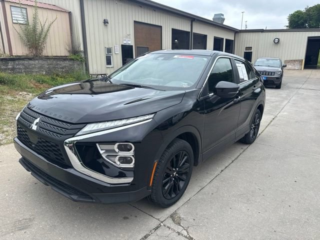 Used 2024 Mitsubishi Eclipse Cross AWD image 3
