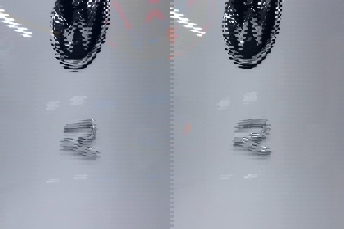 Used 2024 Volkswagen Golf R image 32