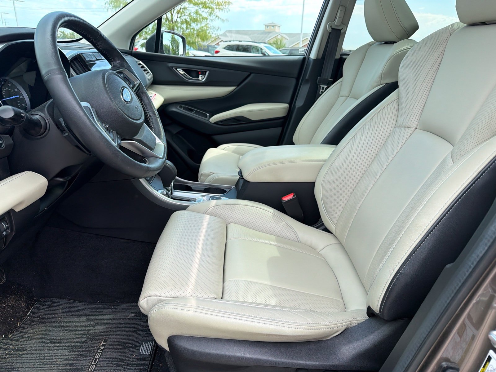 Used 2022 Subaru Ascent Limited w/ Technology Package AWD/4WD image 14