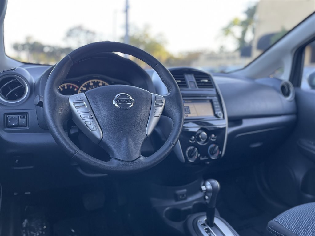 Used 2017 Nissan Versa Note SL image 15