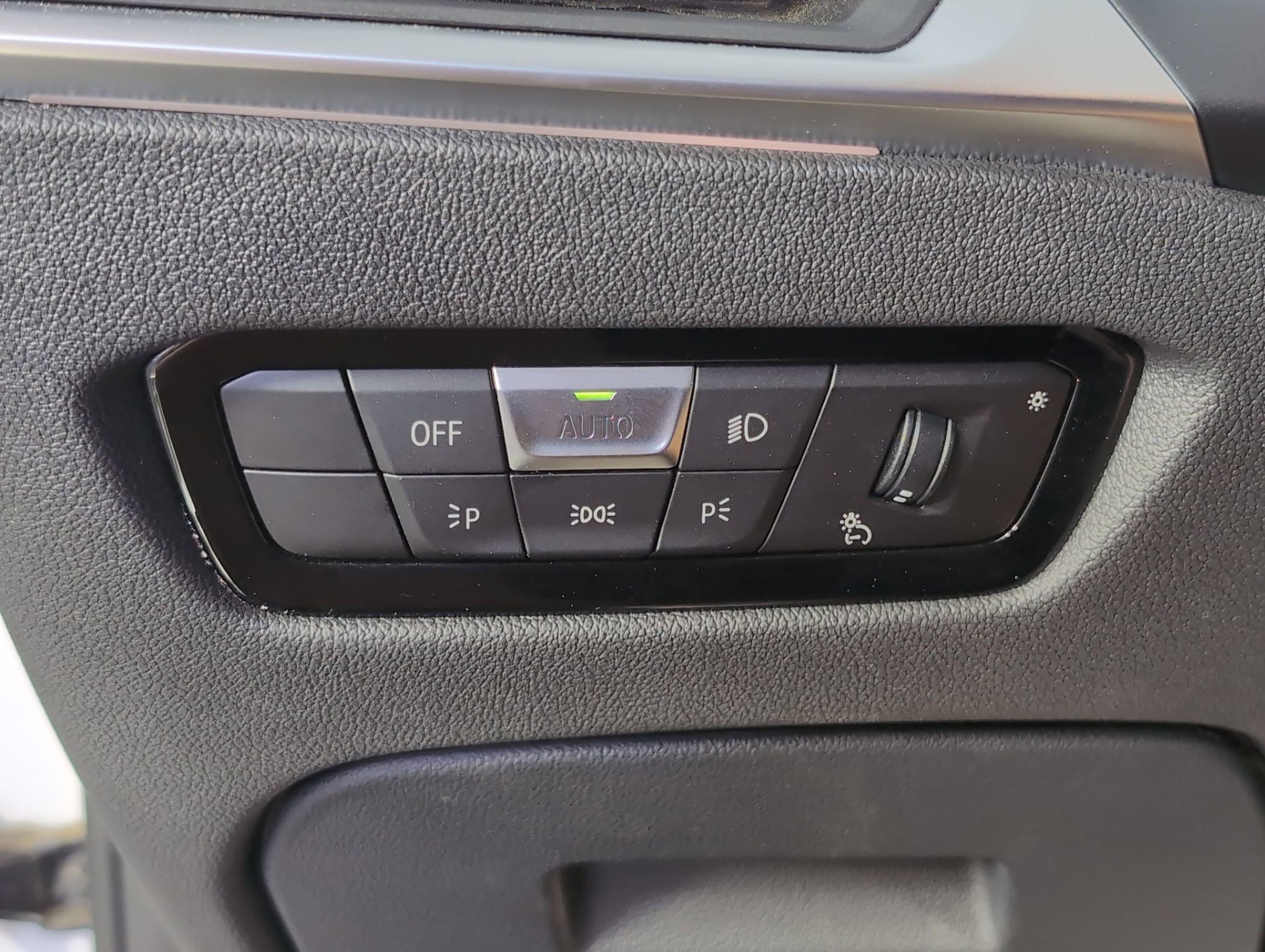 Used 2024 BMW M4 Competition w/ M Carbon Exterior Package image 15