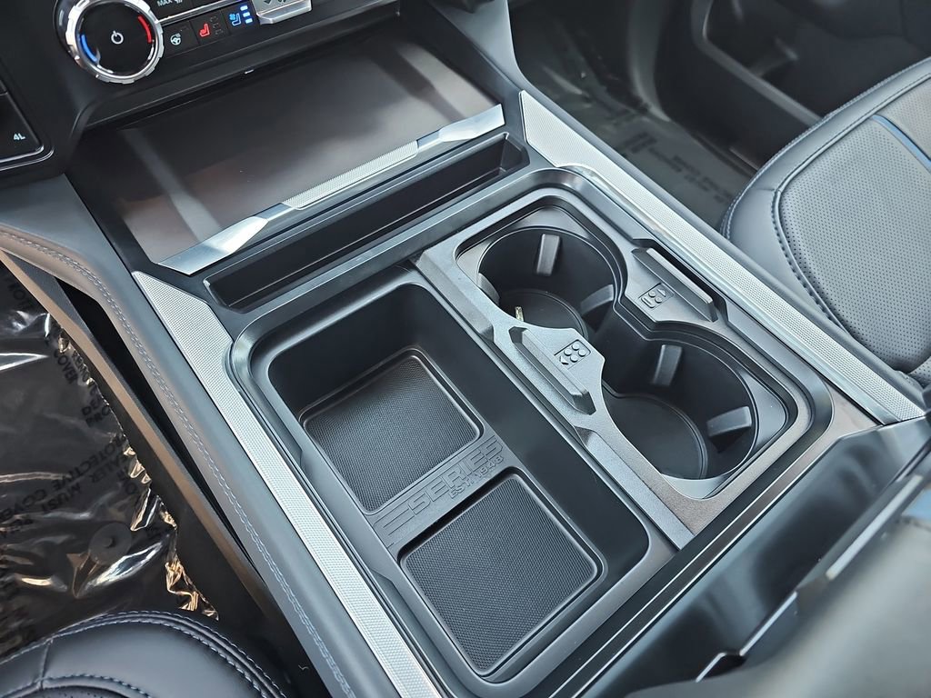 New 2026 Ford F350 Platinum w/ FX4 Off-Road Package image 24