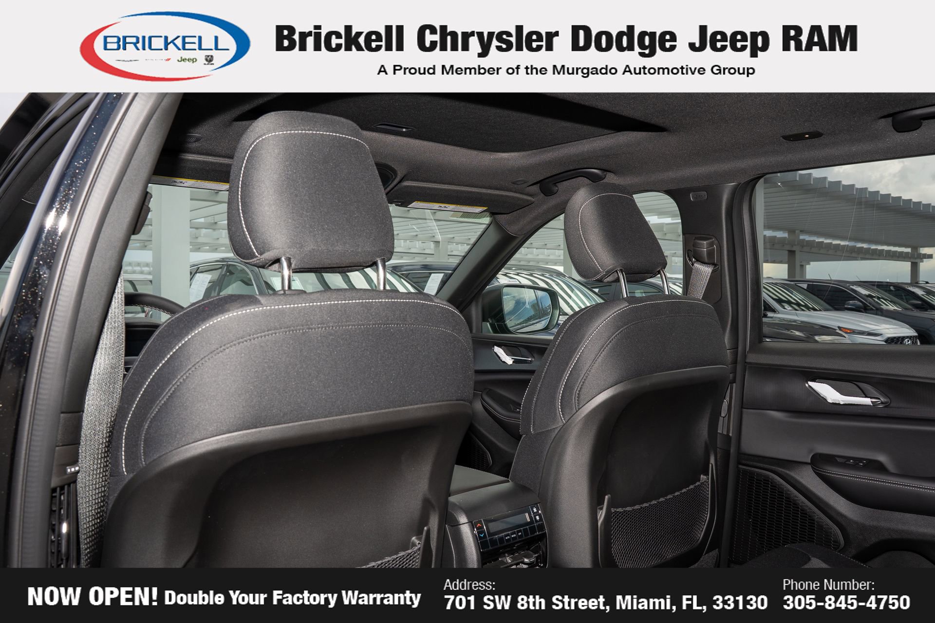 New 2025 Jeep Grand Cherokee L Laredo image 18