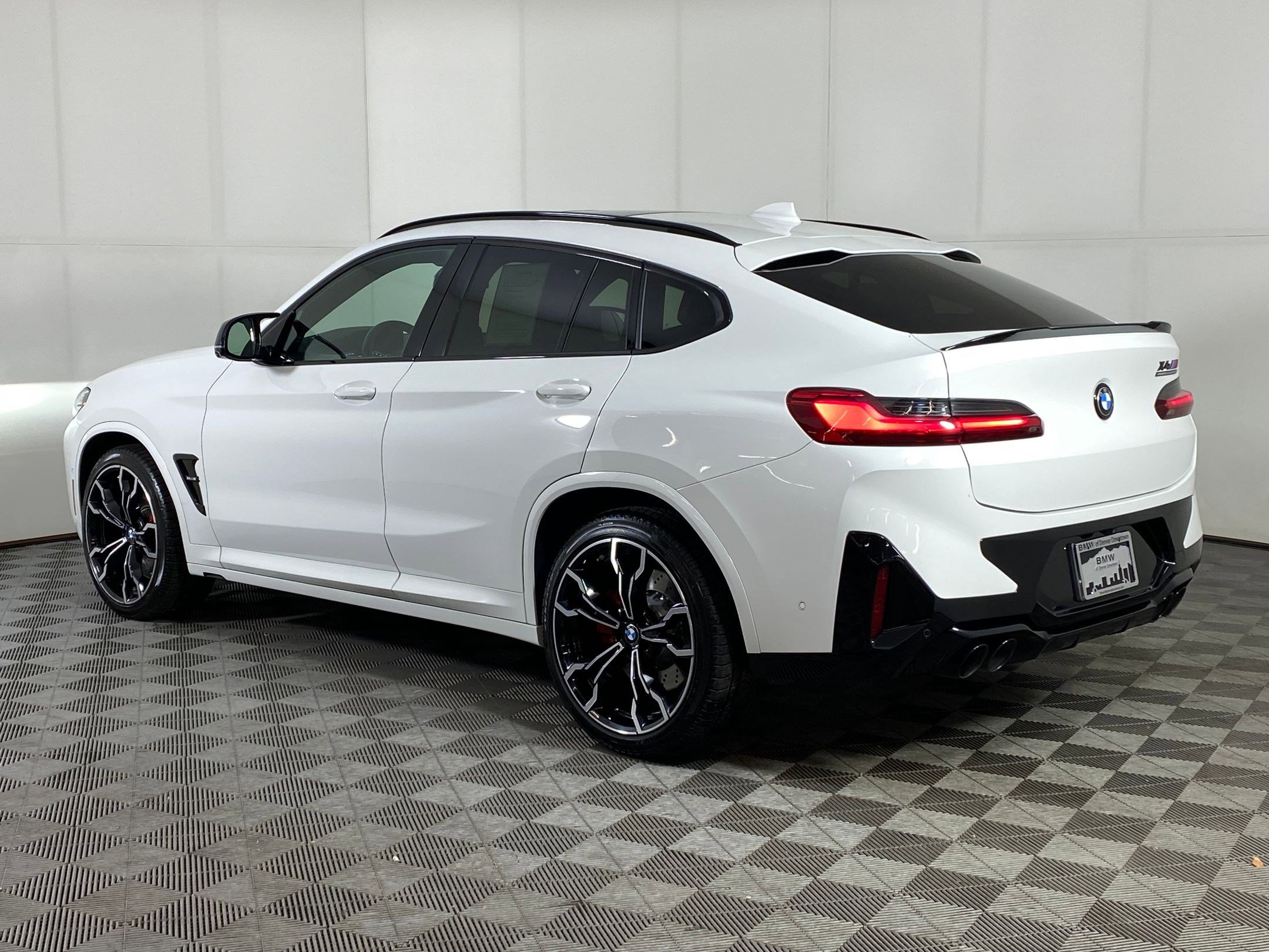 Used 2024 BMW X4 M w/ Competition Package image 3