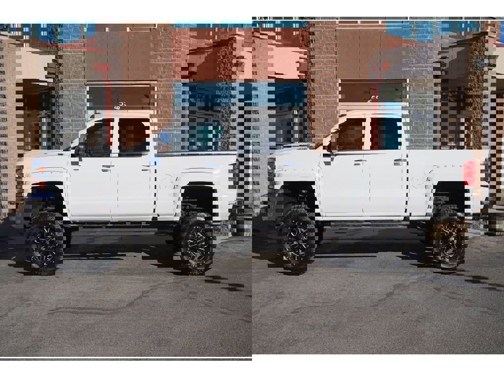 Used 2017 Chevrolet Silverado 3500 LTZ image 4