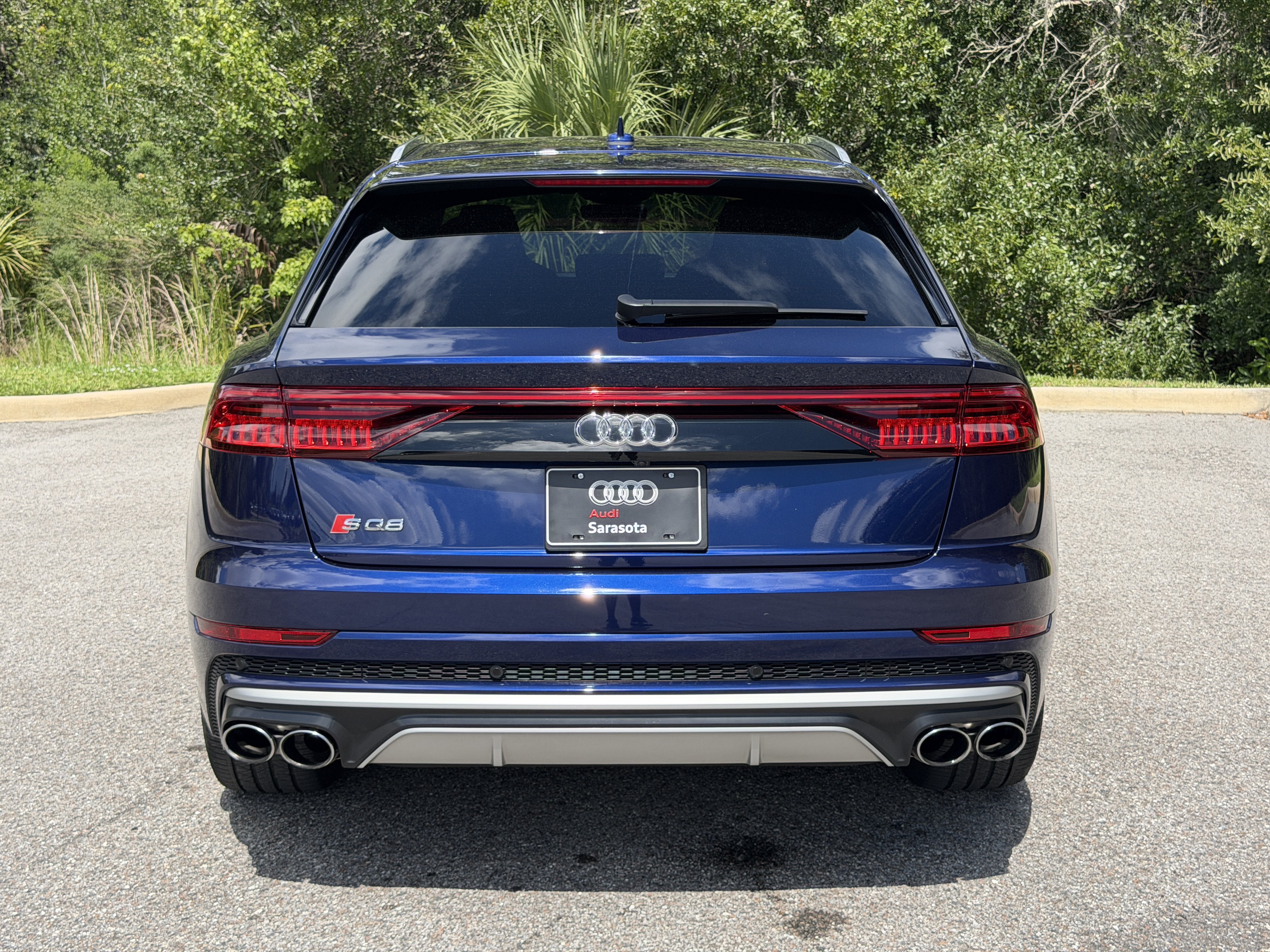 Used 2021 Audi SQ8 Prestige AWD/4WD image 6