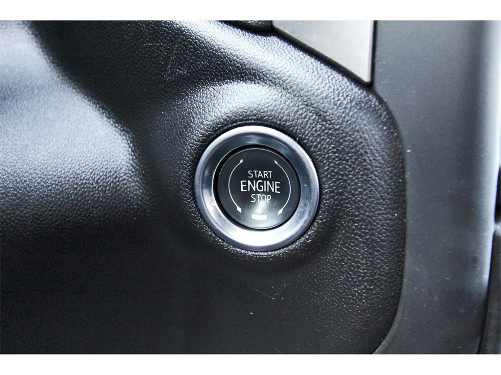 Used 2025 Chevrolet Silverado 2500 Custom w/ Custom Value Package image 18