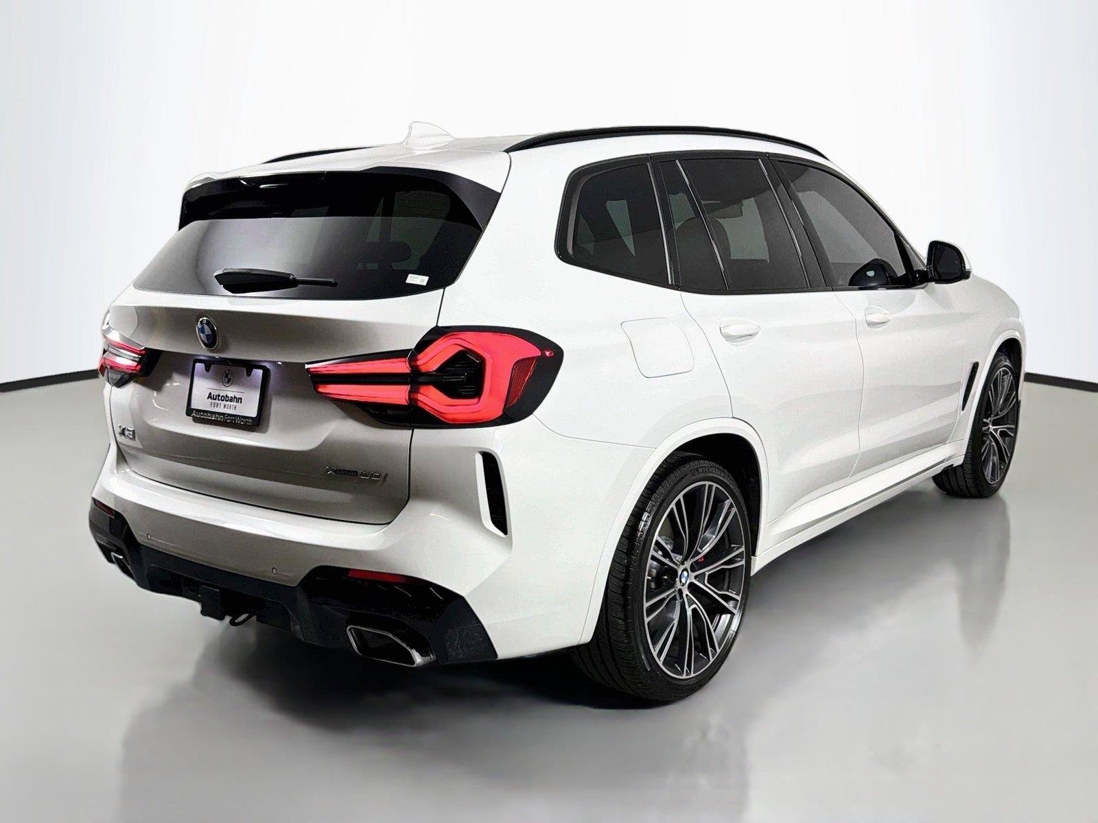 Used 2022 BMW X3 xDrive30i w/ M Sport Package 2 AWD/4WD image 5