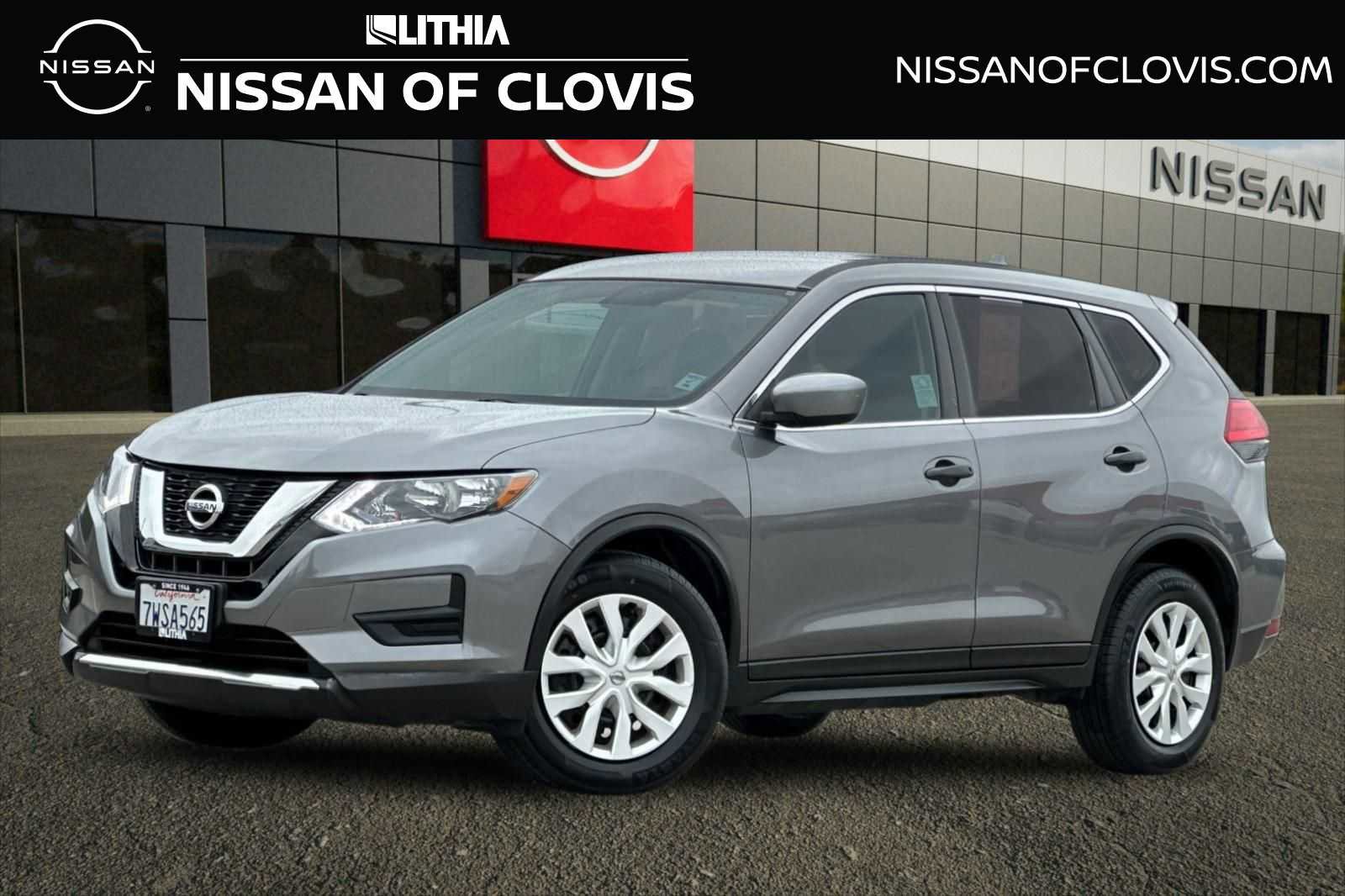 Used 2017 Nissan Rogue S FWD image 1