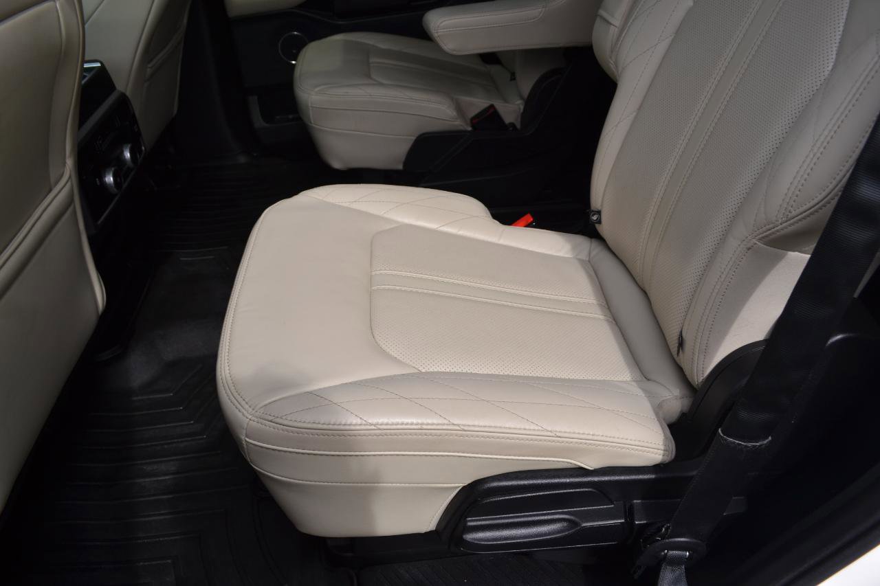 Used 2019 Ford Expedition Platinum image 50
