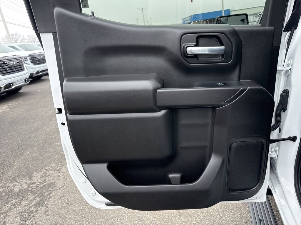 Used 2023 Chevrolet Silverado 1500 Custom image 25