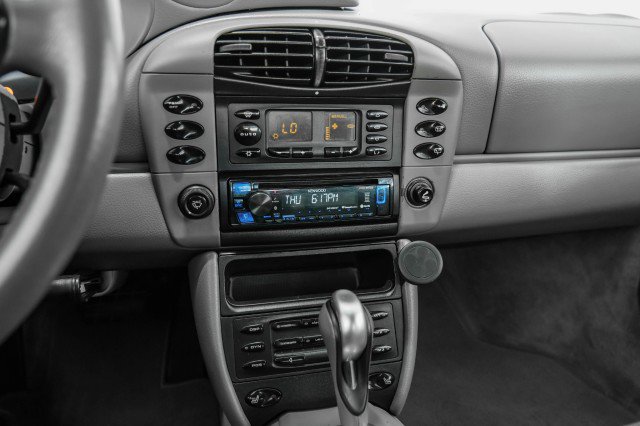 Used 2001 Porsche 911 Carrera 4 image 20