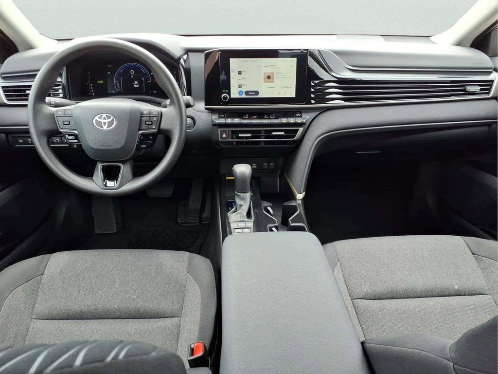 Used 2026 Toyota Camry LE FWD image 11