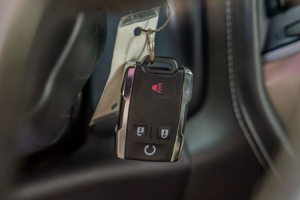 Used 2018 Chevrolet Silverado 2500 High Country w/ Duramax Plus Package AWD/4WD image 39