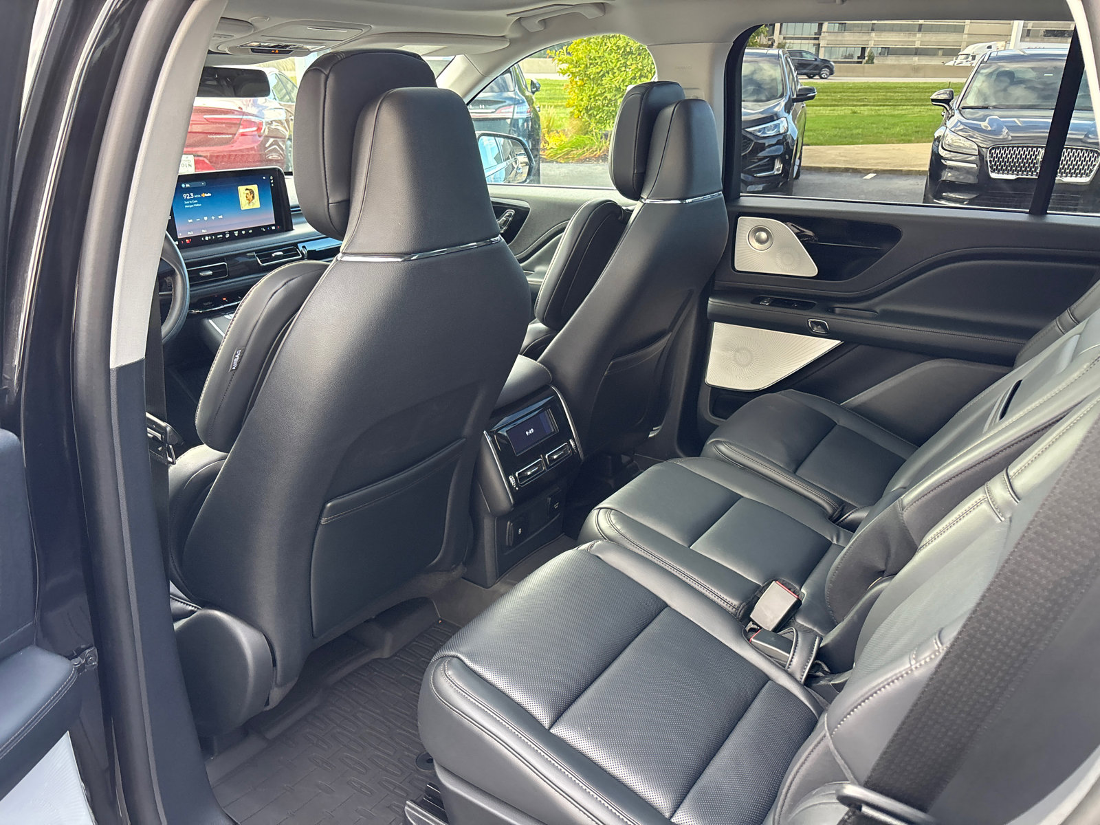 New 2025 Lincoln Aviator Reserve w/ Equipment Group 201A image 29