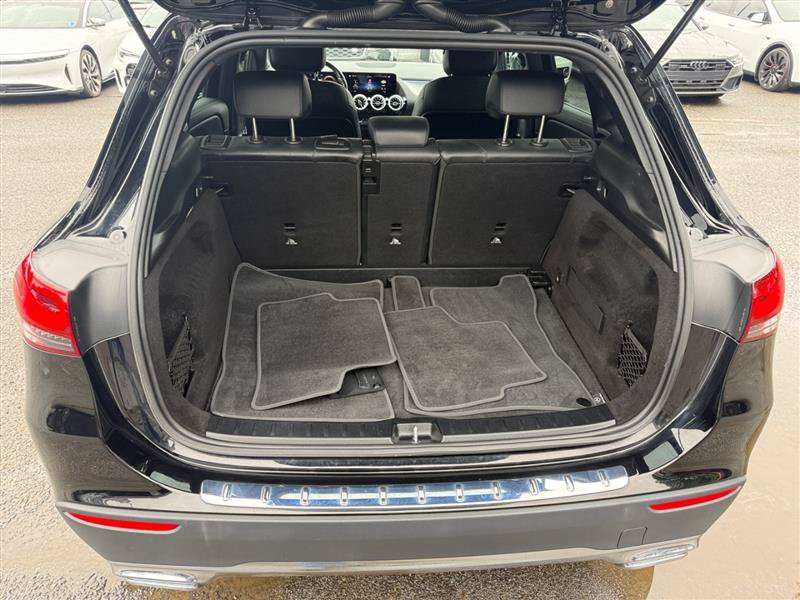 Used 2022 Mercedes-Benz GLA 250 4MATIC w/ Premium Package Lite image 18