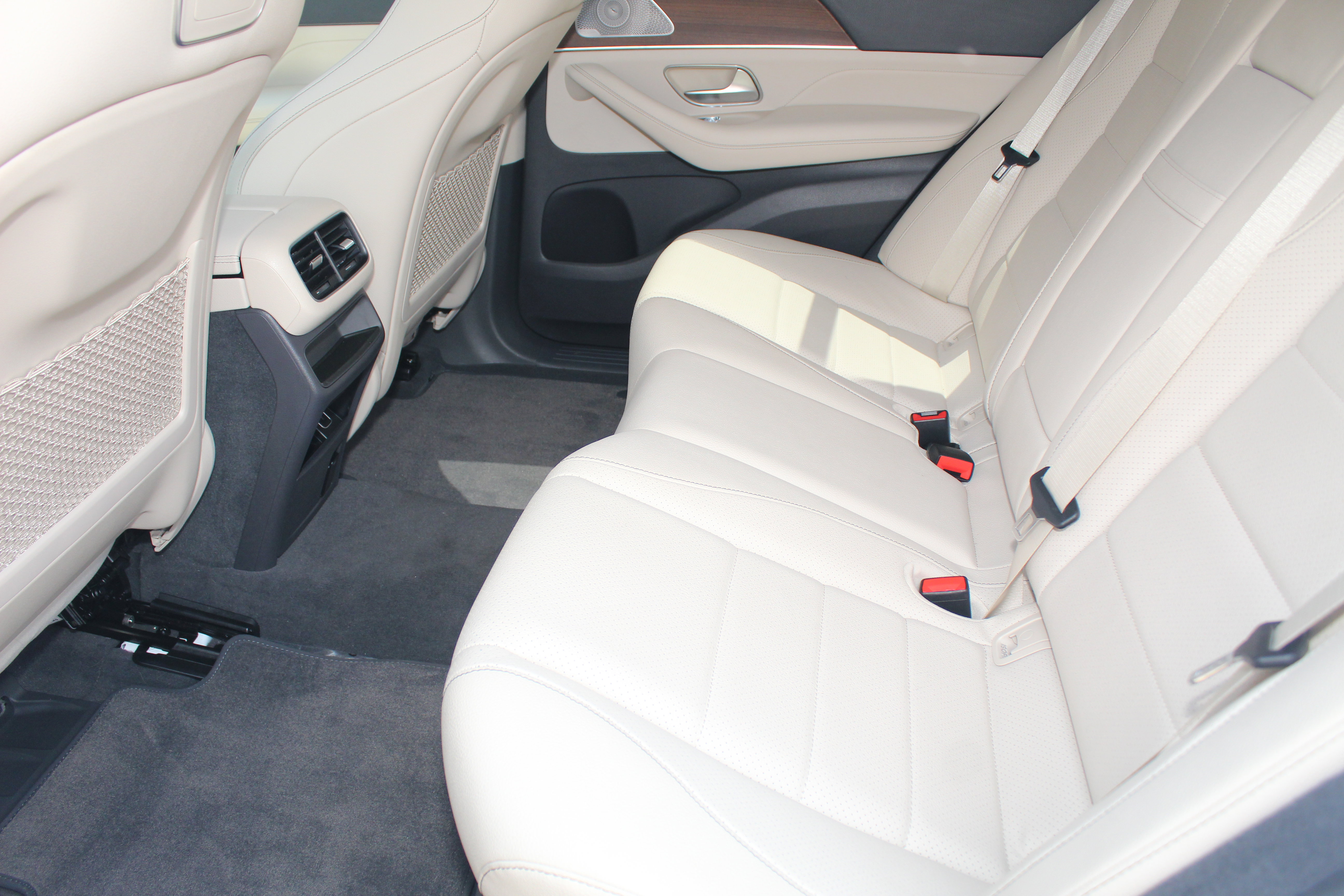 Used 2020 Mercedes-Benz GLE 350 4MATIC image 26