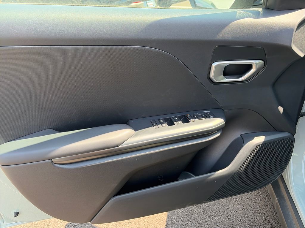 New 2026 Kia K4 FWD image 15