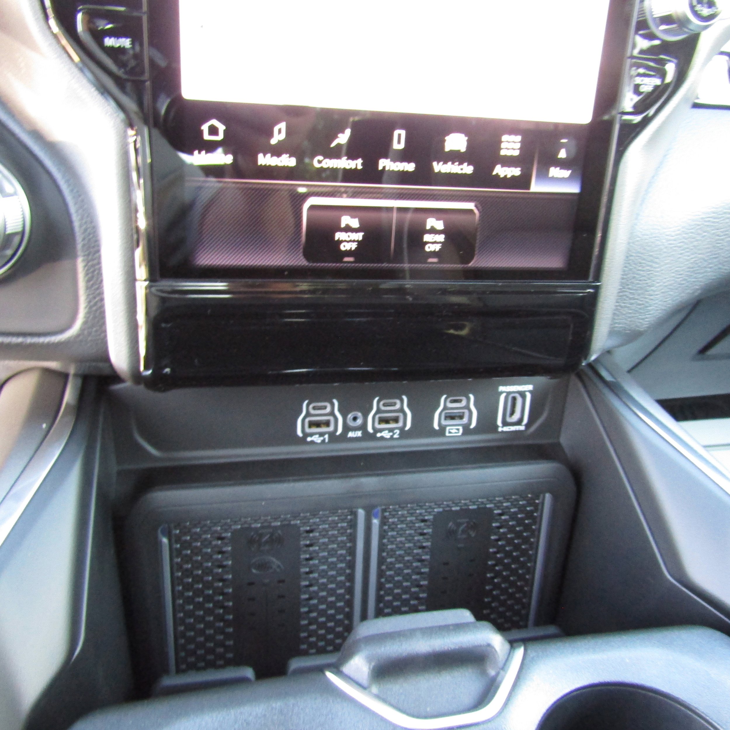 New 2026 RAM 1500 Laramie image 24