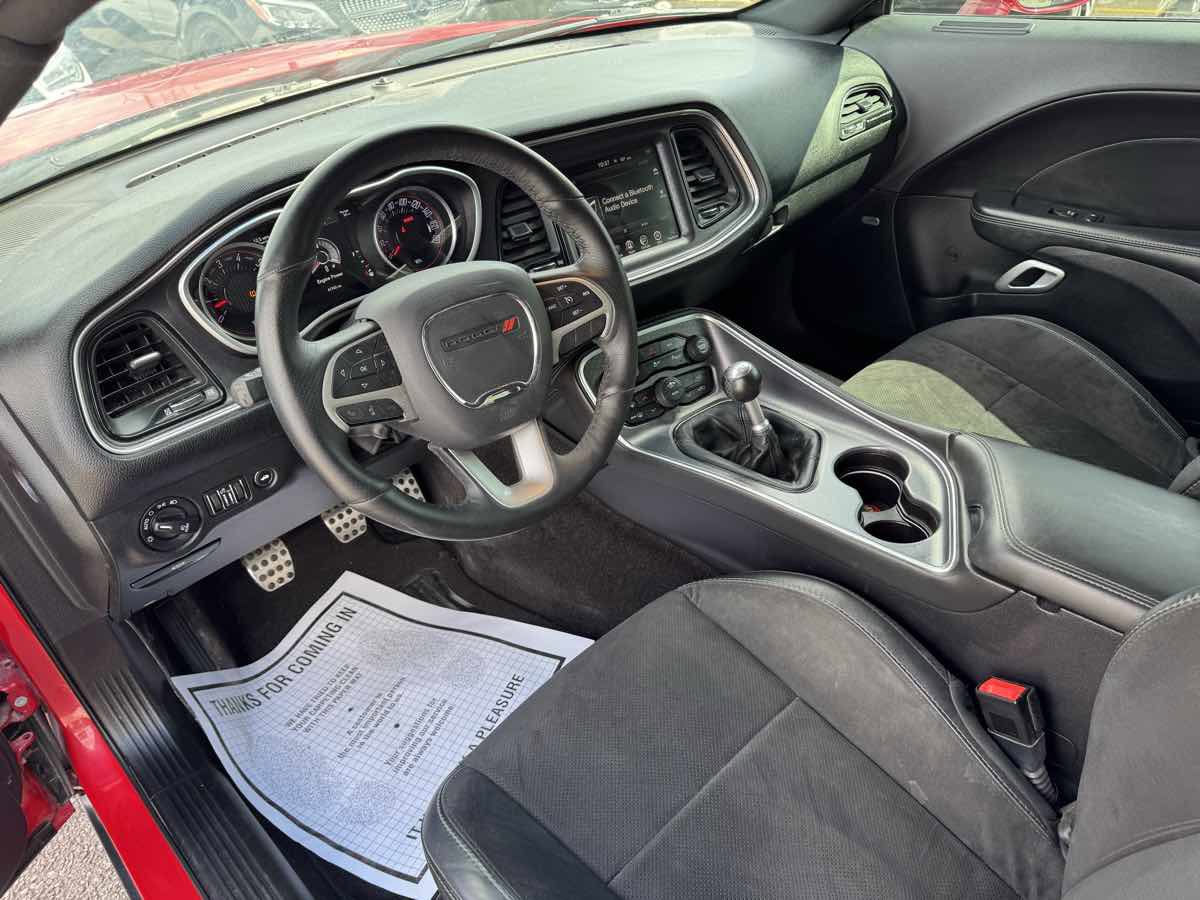 Used 2016 Dodge Challenger R/T Scat Pack w/ Leather Interior Group image 13