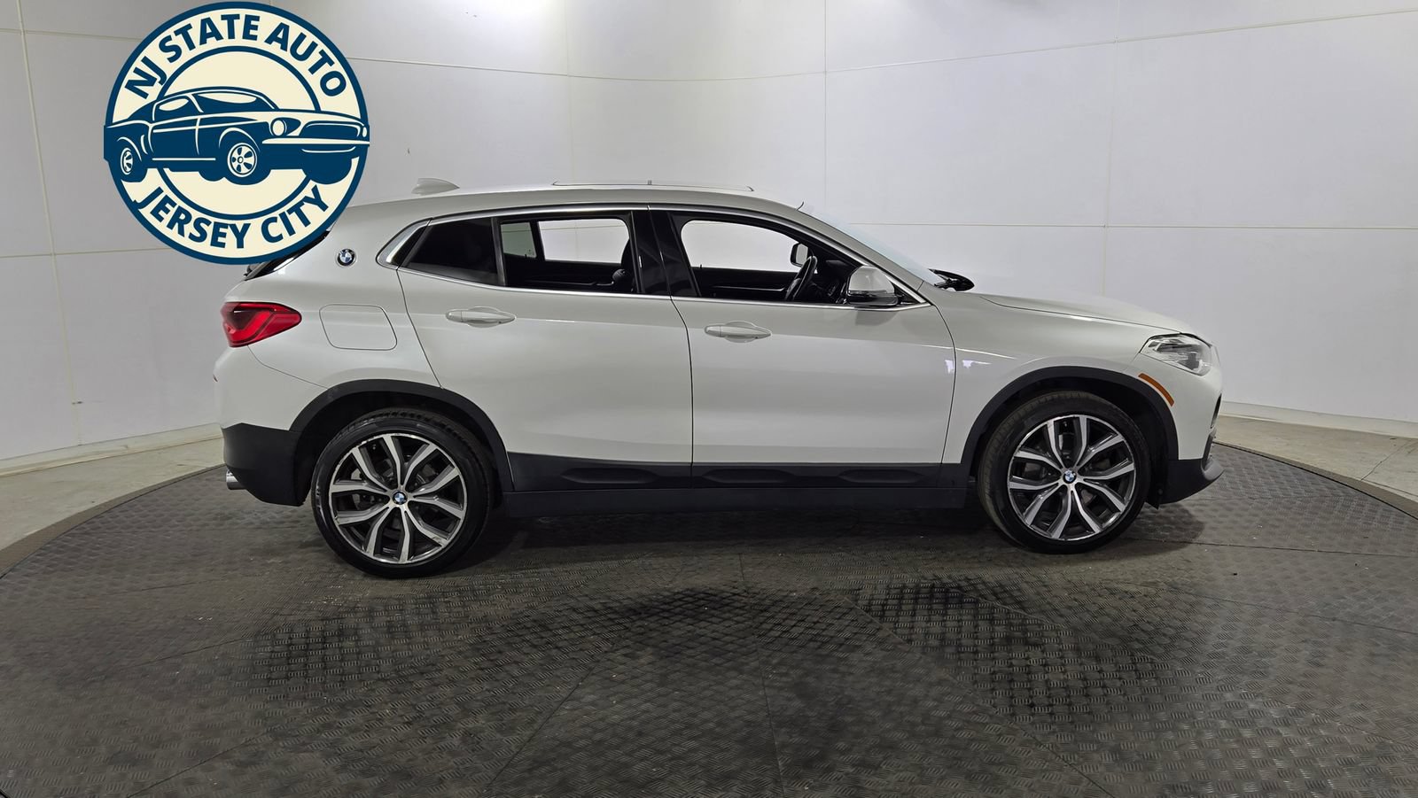 Used 2018 BMW X2 xDrive28i w/ Convenience Package AWD/4WD image 8
