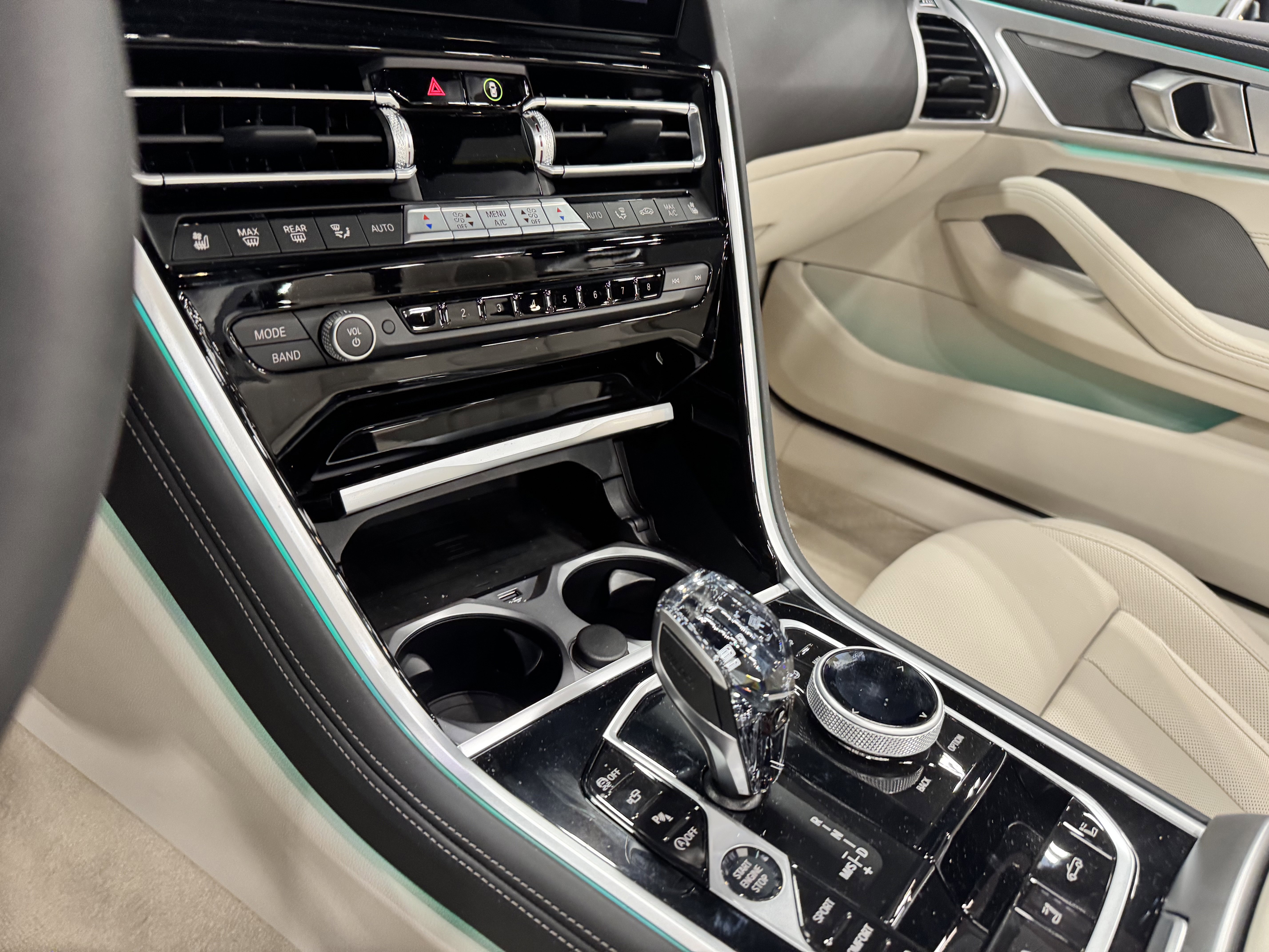 Used 2025 BMW M850i xDrive Convertible image 11