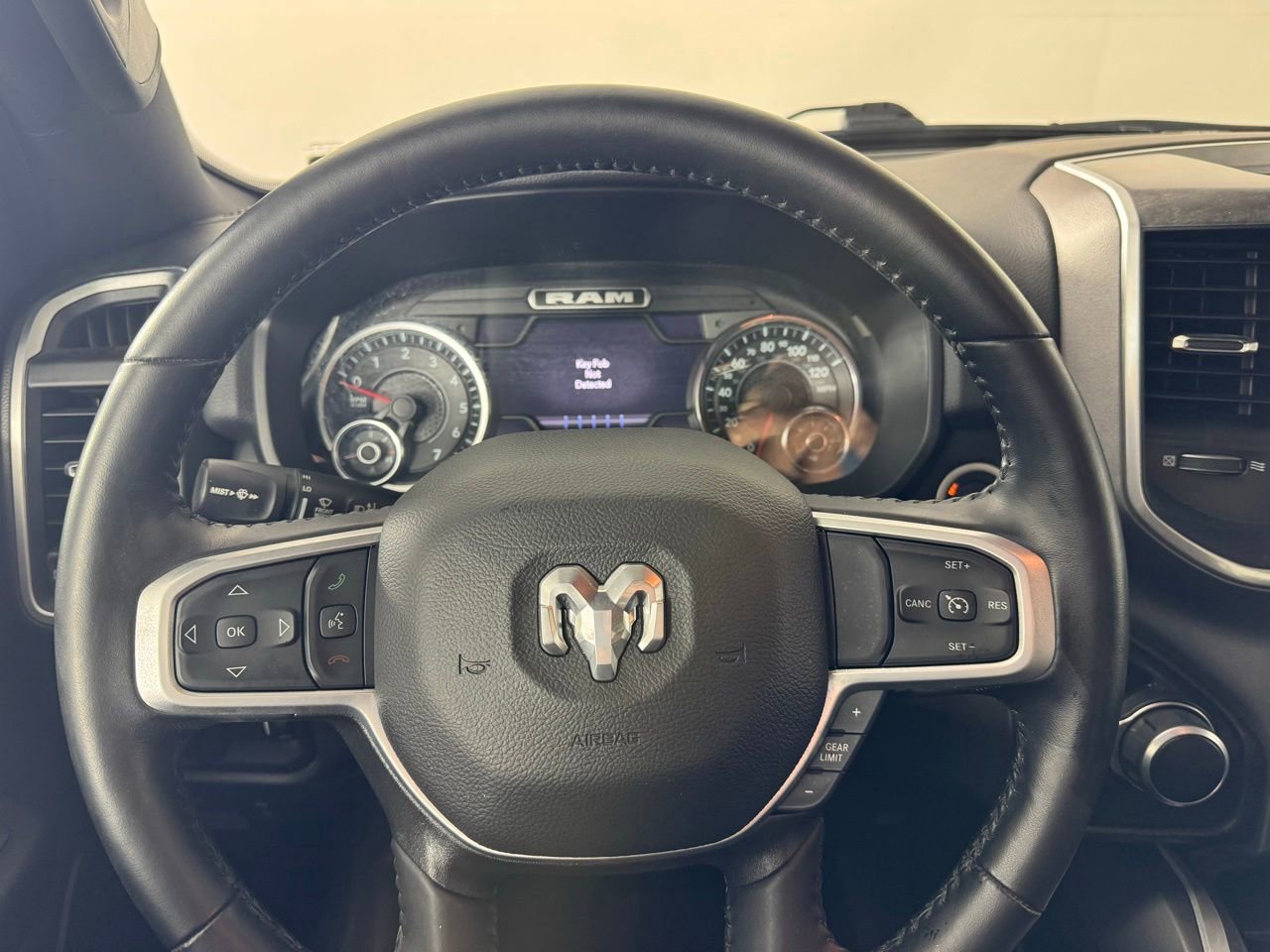 Used 2023 RAM 1500 Big Horn AWD/4WD image 13