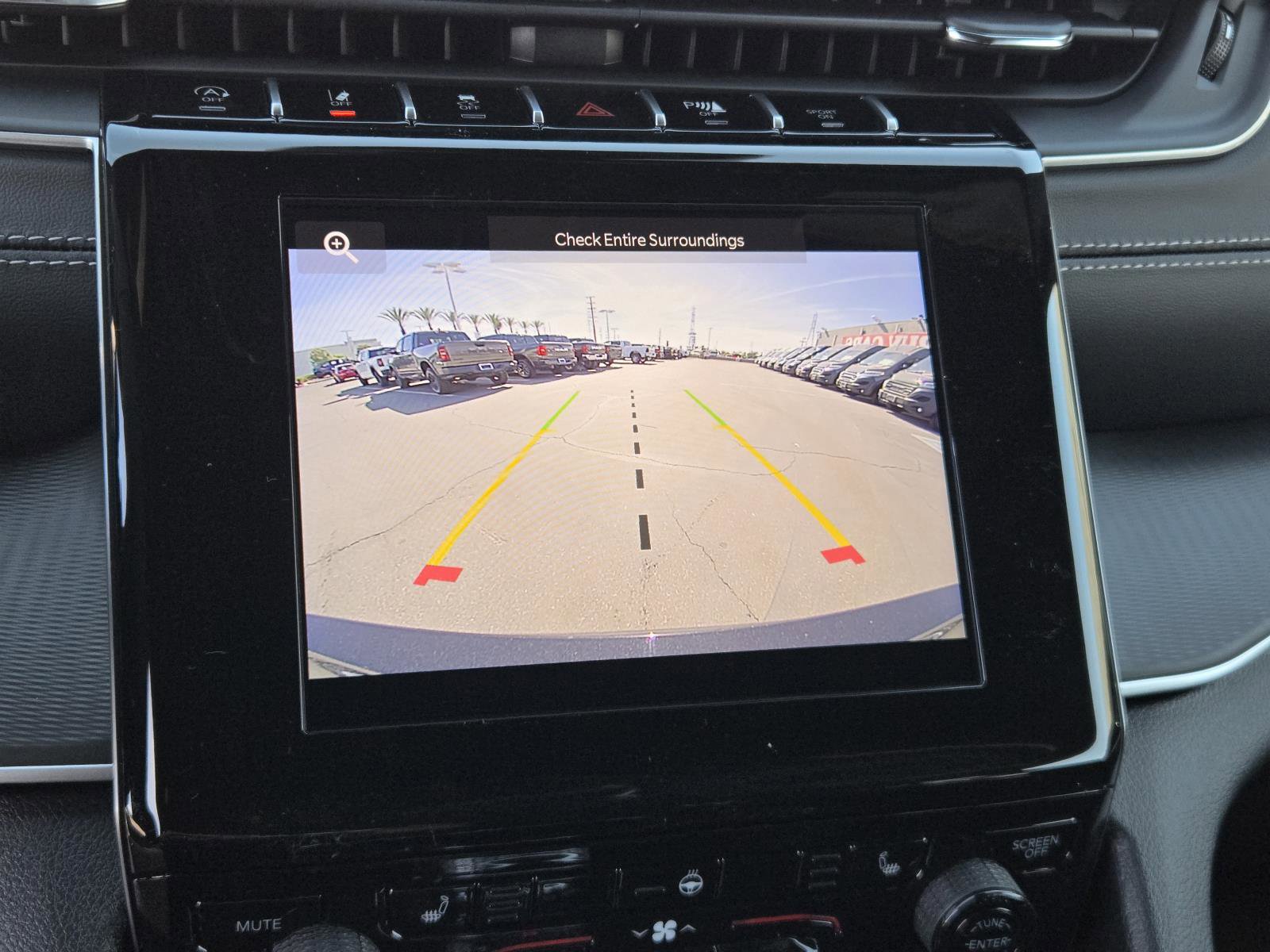 New 2026 Jeep Grand Cherokee L 2WD image 8