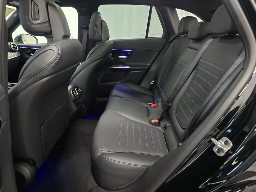 New 2026 Mercedes-Benz GLC 300 4MATIC image 18