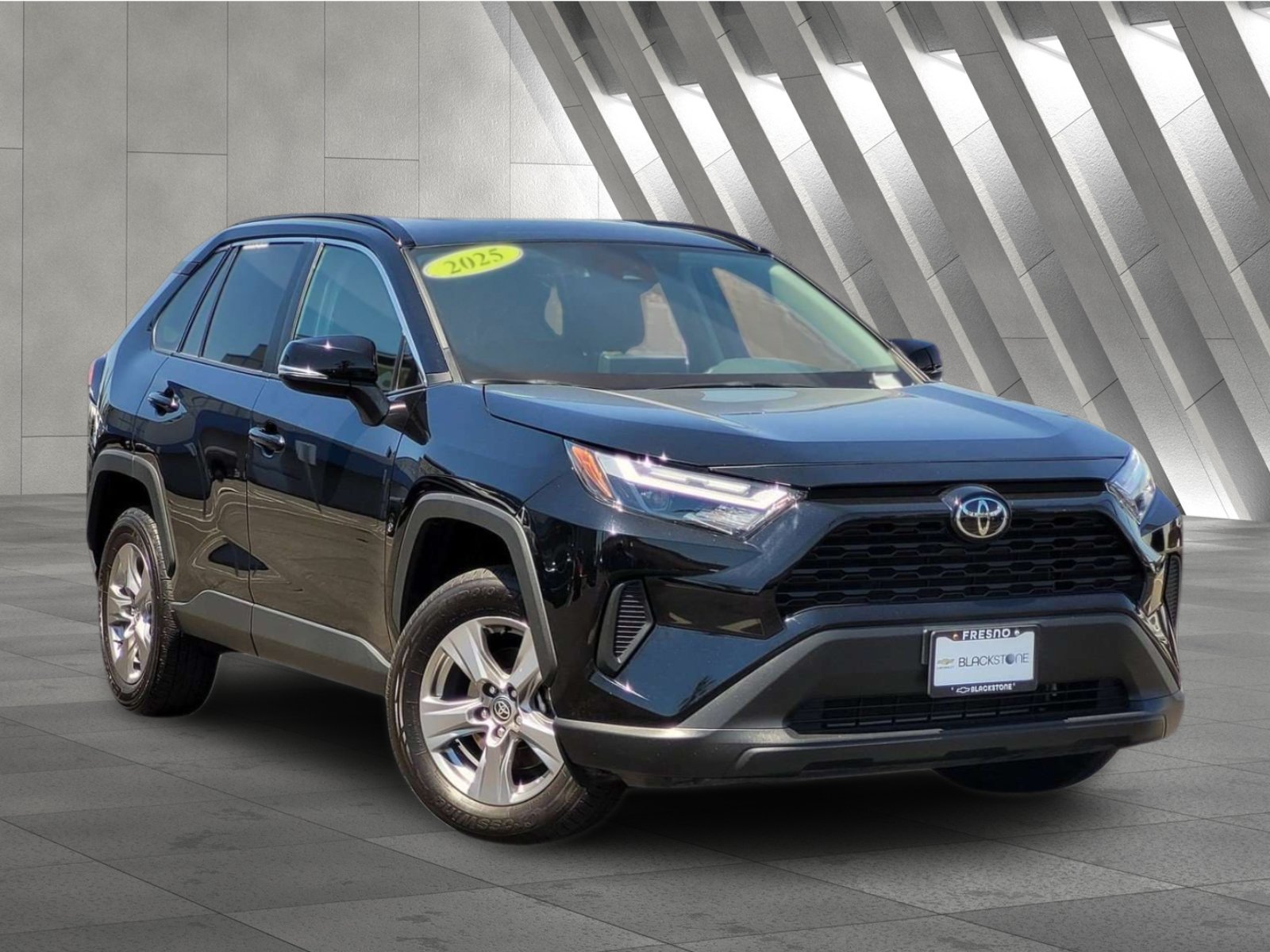 Used 2025 Toyota RAV4 XLE